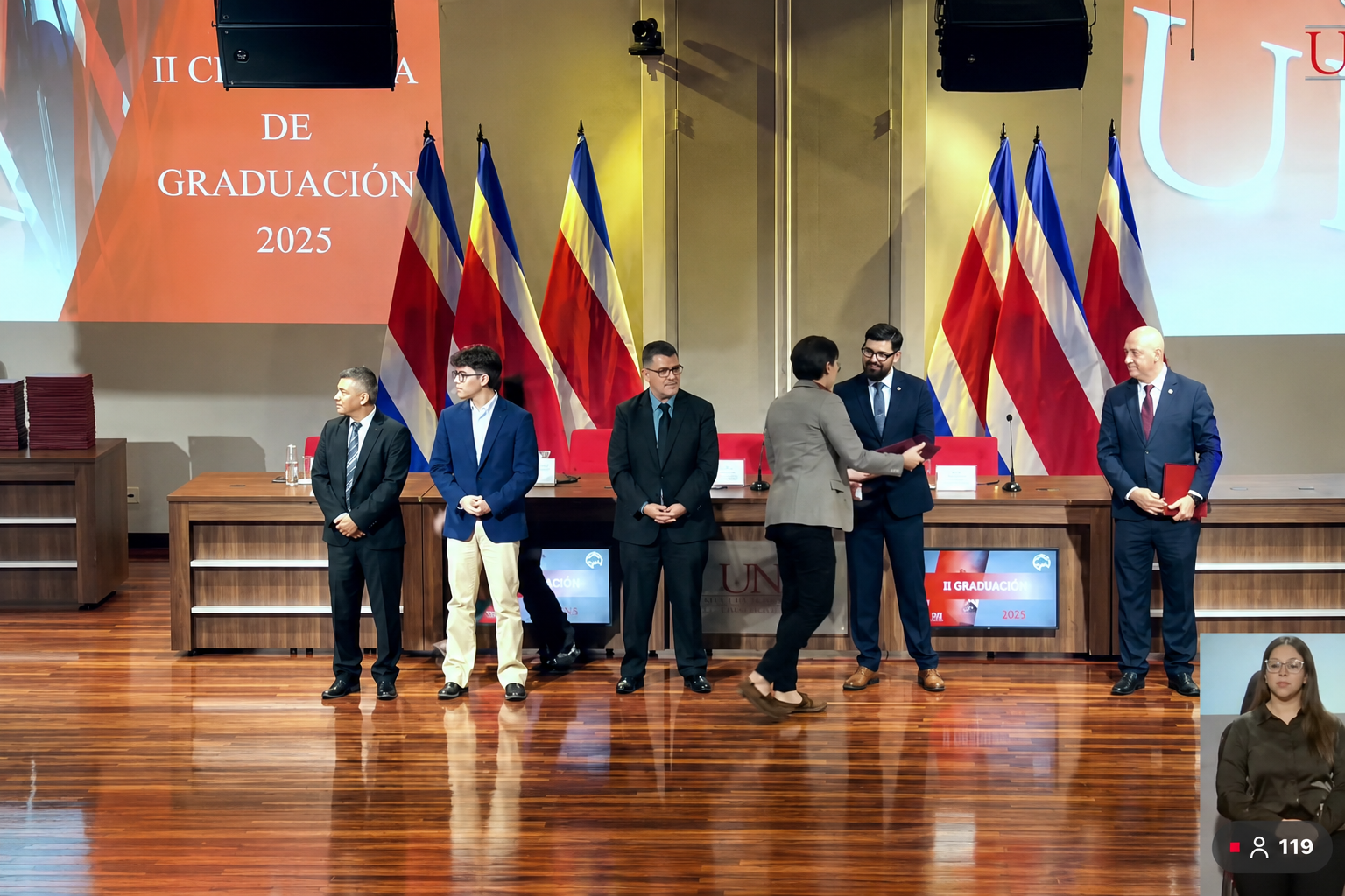 Ceremonia de graduación de Jorge Coto de León en la Universidad Nacional de Costa Rica